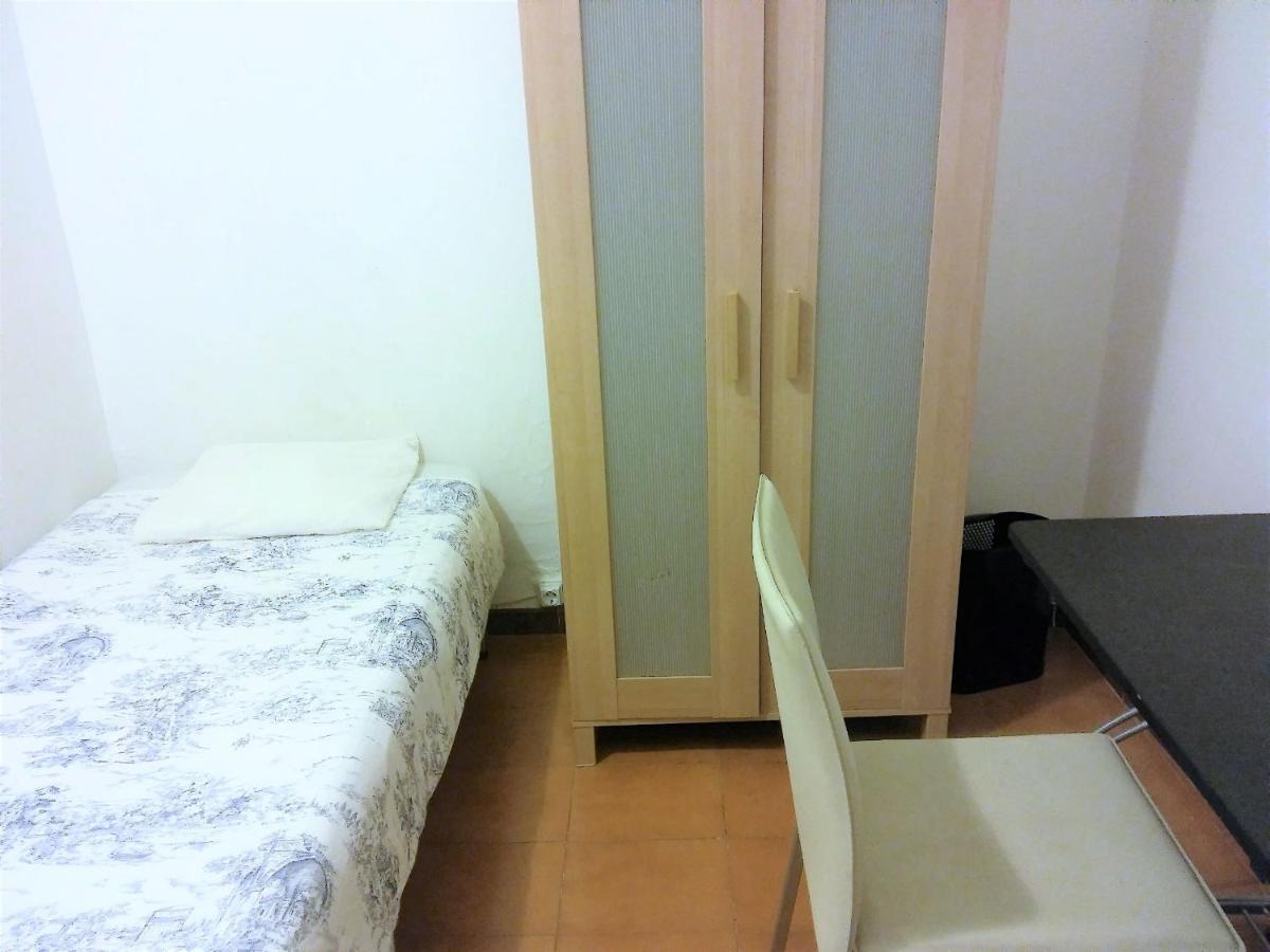 Pintor Pahissa Rooms Barcelona Exterior photo